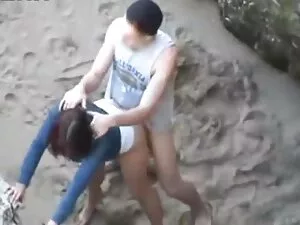 Maîtresse s'occupe d ...